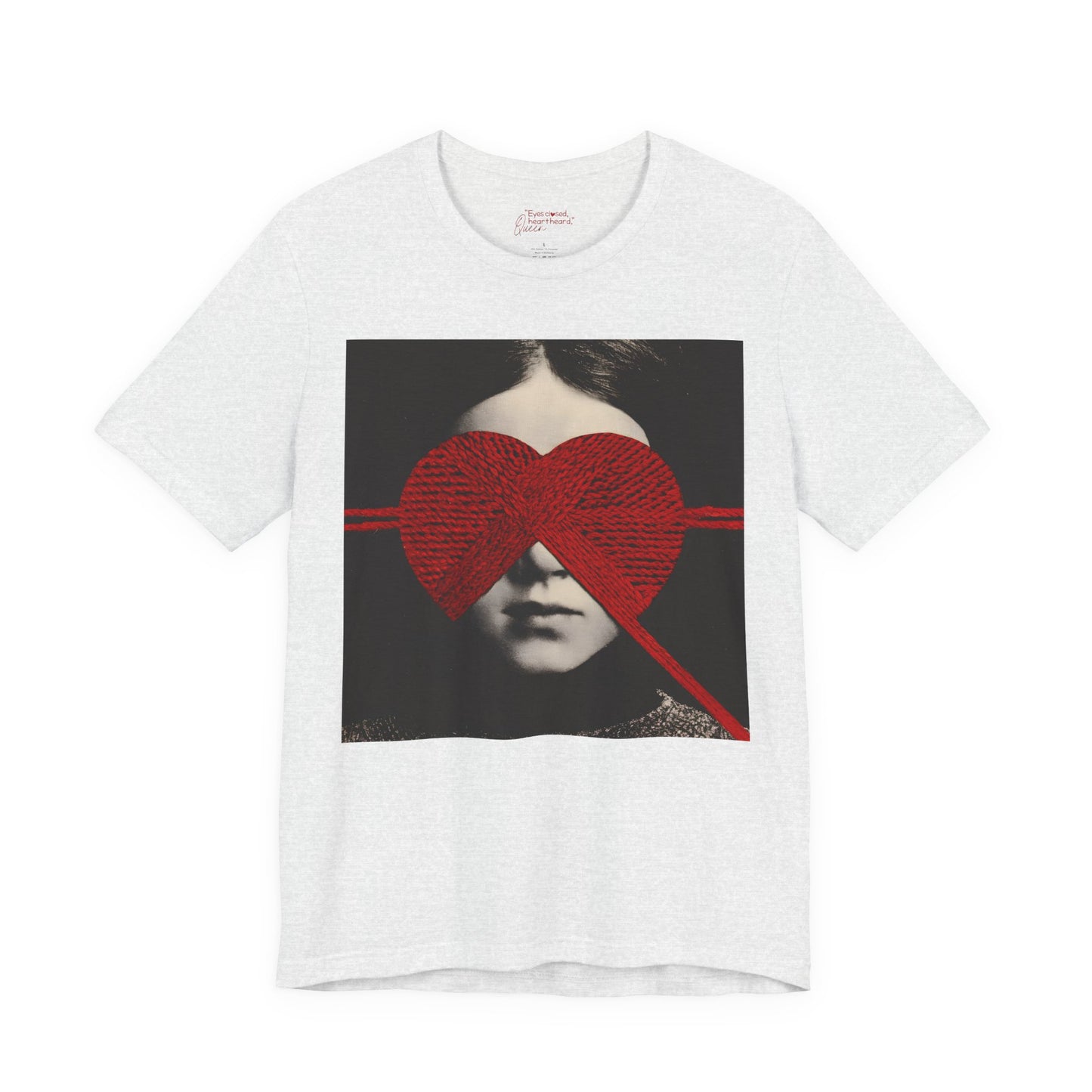 Heligrae red knit heart blindfold portrait t-shirt grey cotton