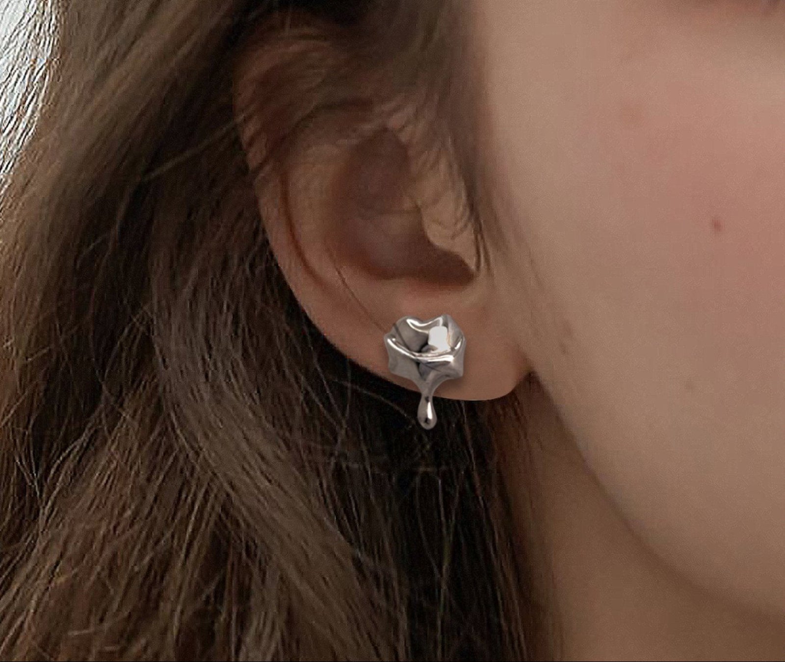 925 silver heart jewelry - close-up showing substantial tactile form