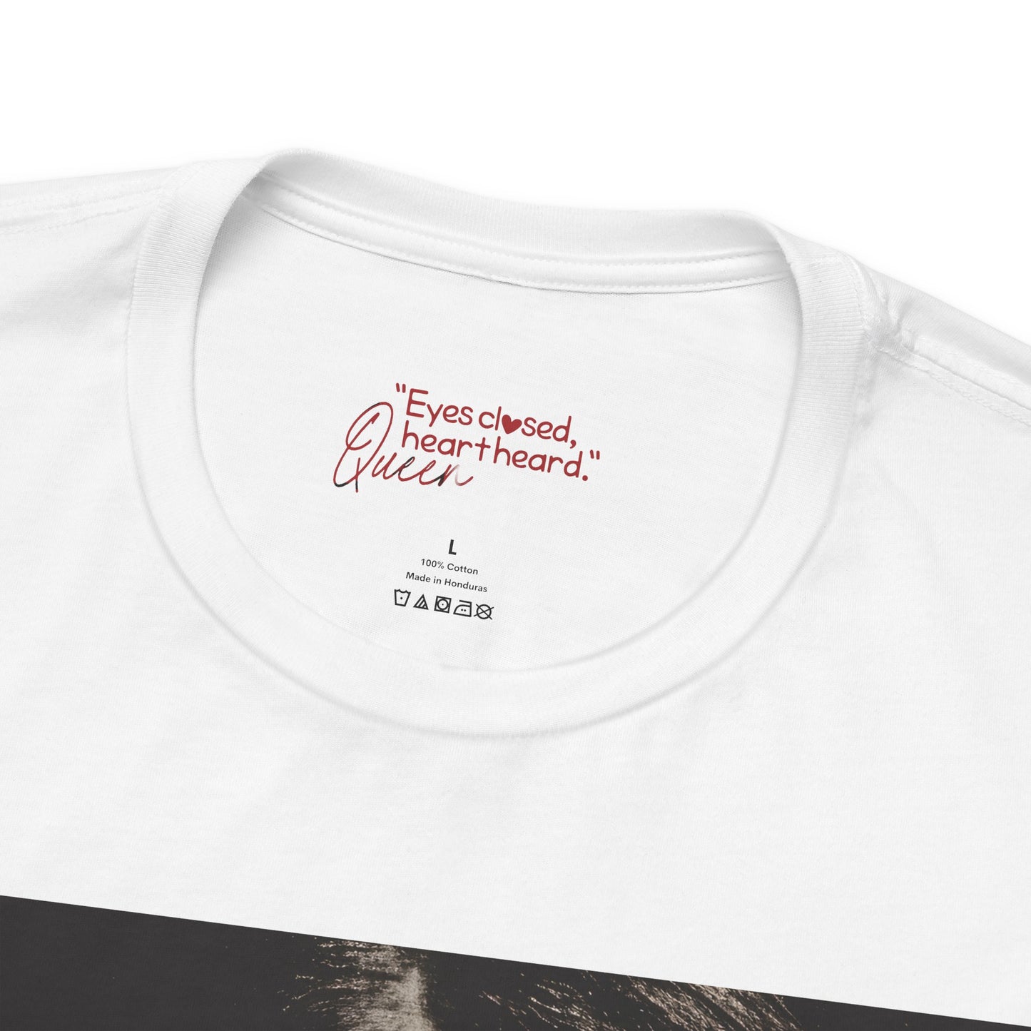 Heligrae grey cotton t-shirt neckline label detail minimal