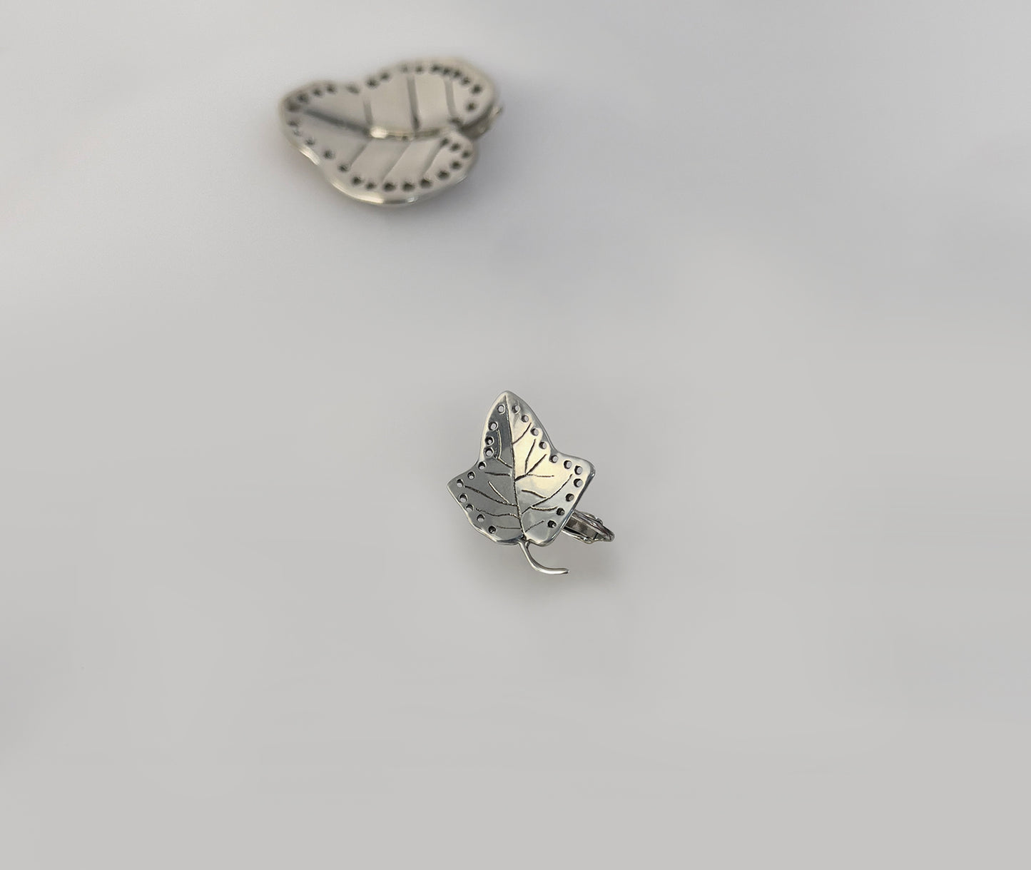 Minimal Star Leaf Stud Earrings in 925 Sterling Silver