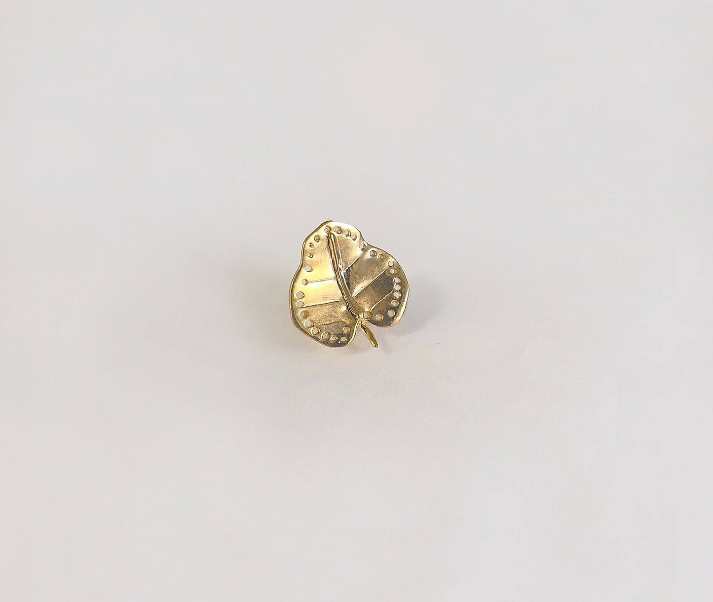 Minimal Broad Leaf Earrings in 18K Gold Plated Brass