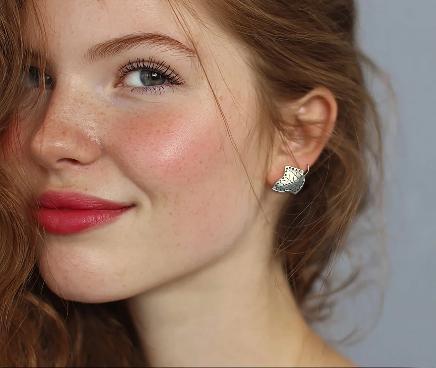 Minimal Star Leaf Stud Earrings in 925 Sterling Silver