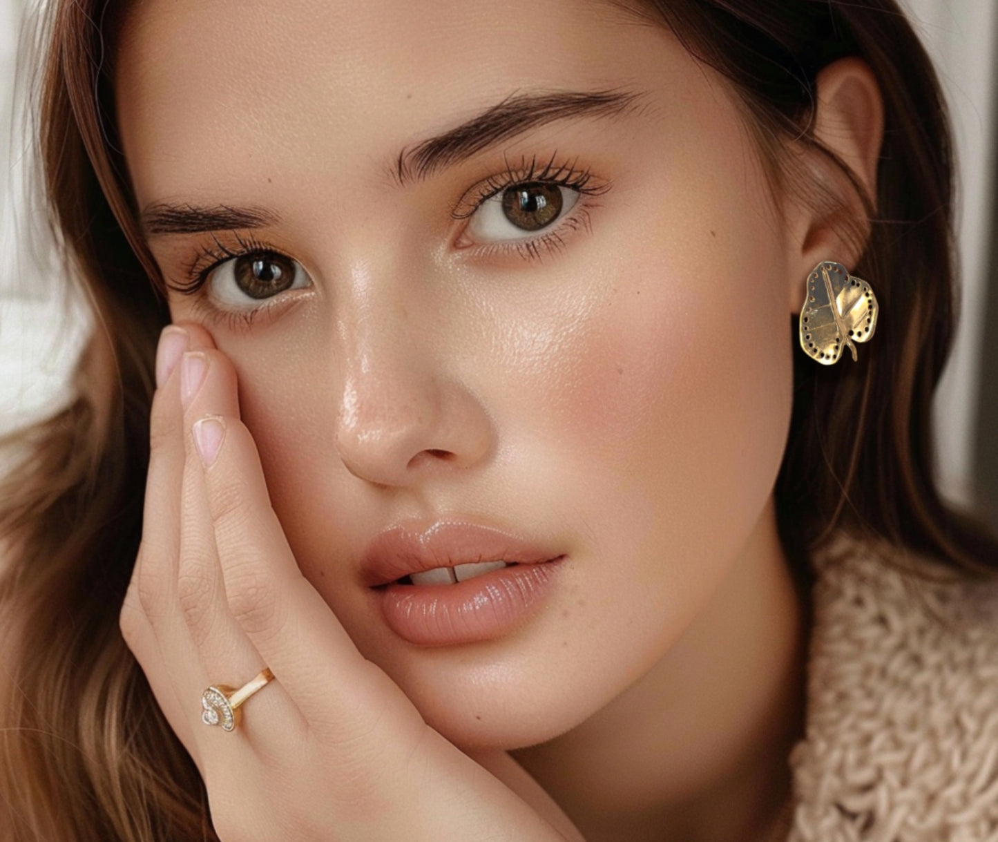 Minimal Broad Leaf Earrings in 18K Gold Plated Brass