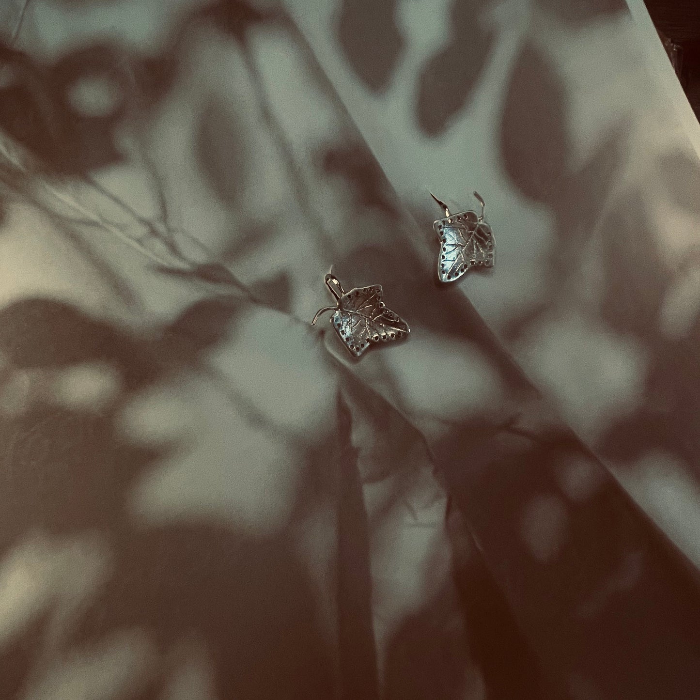 Minimal Star Leaf Stud Earrings in 925 Sterling Silver