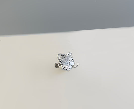 Minimal Star Leaf Stud Earrings in 925 Sterling Silver